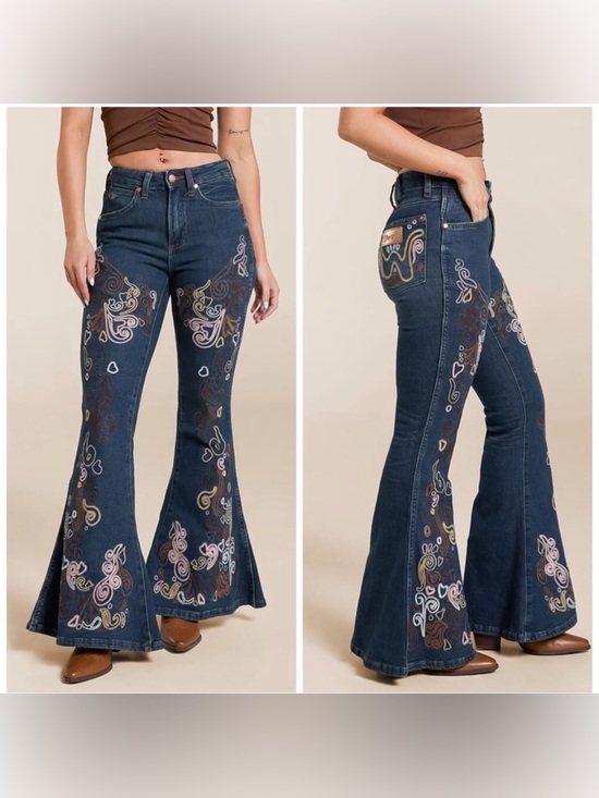 Wrangler Denim - Wrangler X Lainey Wilson Windflower Bell Bottom Jeans Flare Embroidered Size 27